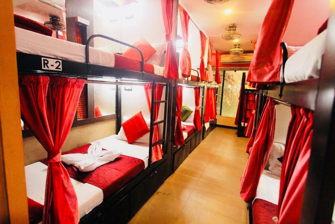 Town Hostel Mumbai - Ac Dormitory Esterno foto